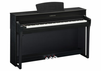 E-Piano Yamaha CLP-735 B
