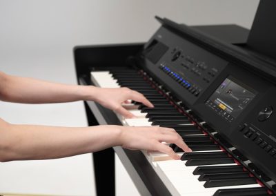 E-Piano Yamaha CVP-905 B